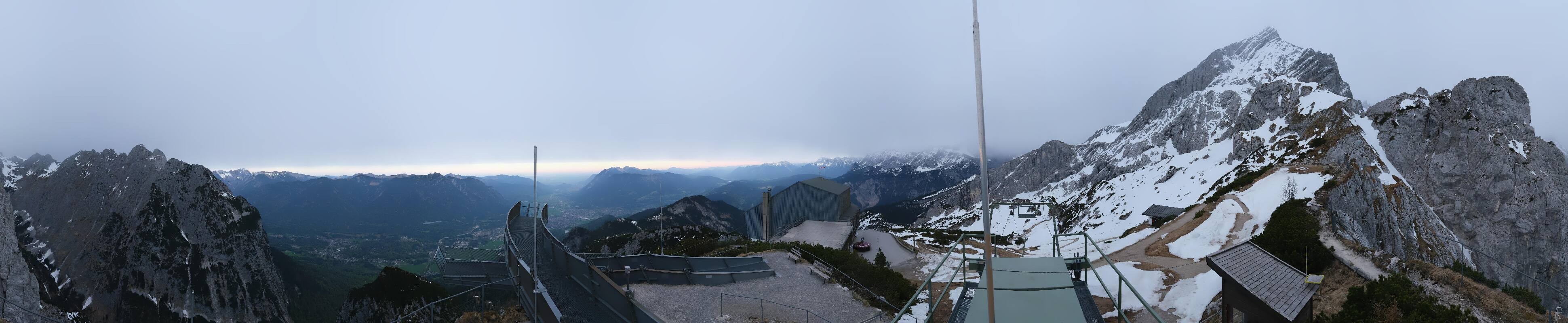 Archiv Foto Webcam Garmisch: Ausblick am Osterfelderkopf