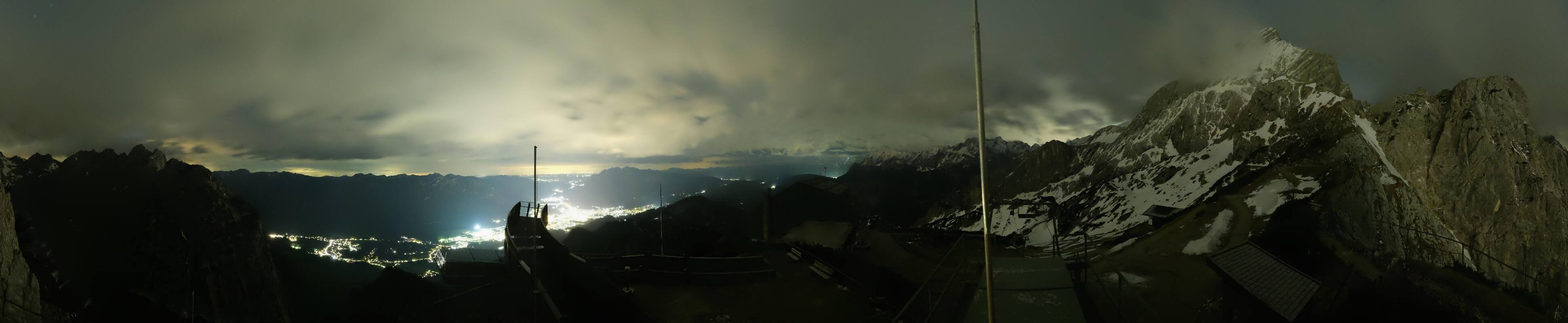 Archiv Foto Webcam Garmisch: Ausblick am Osterfelderkopf