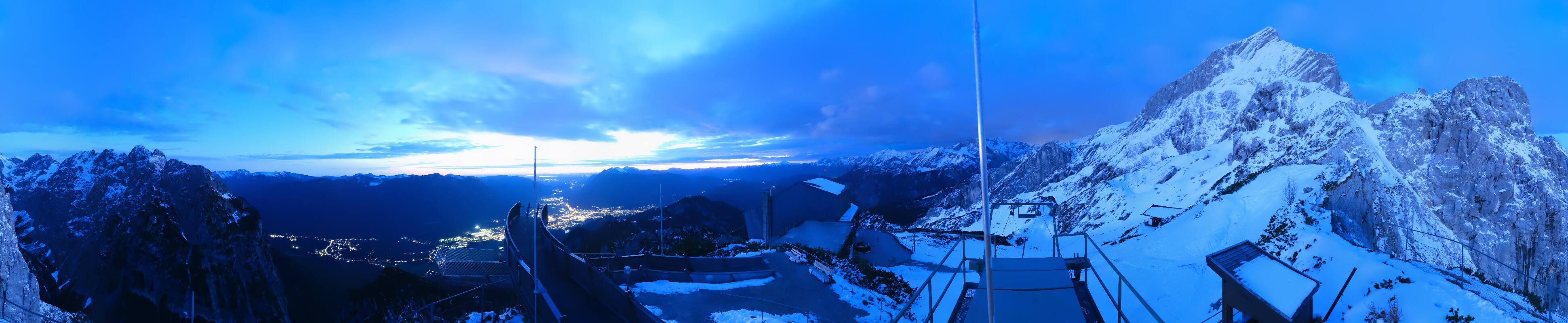 Archiv Foto Webcam Garmisch: Ausblick am Osterfelderkopf