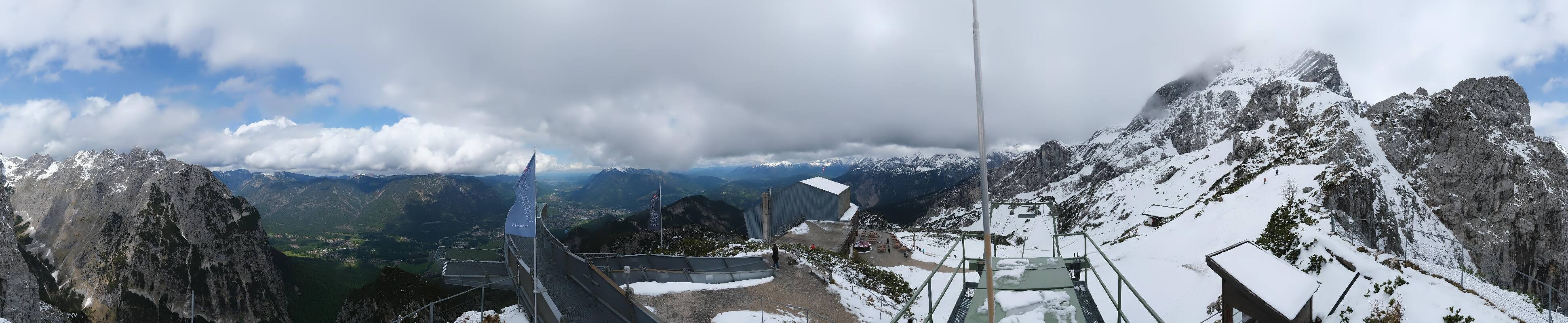Archiv Foto Webcam Garmisch: Ausblick am Osterfelderkopf