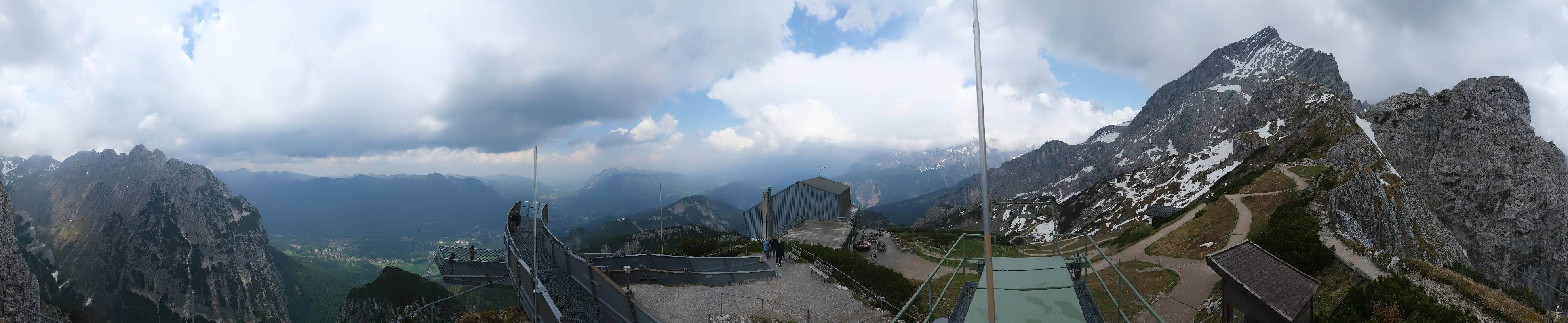 Archiv Foto Webcam Garmisch: Ausblick am Osterfelderkopf