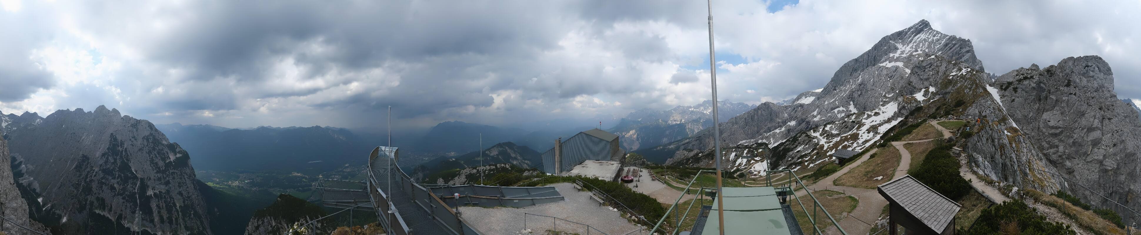 Archiv Foto Webcam Garmisch: Ausblick am Osterfelderkopf