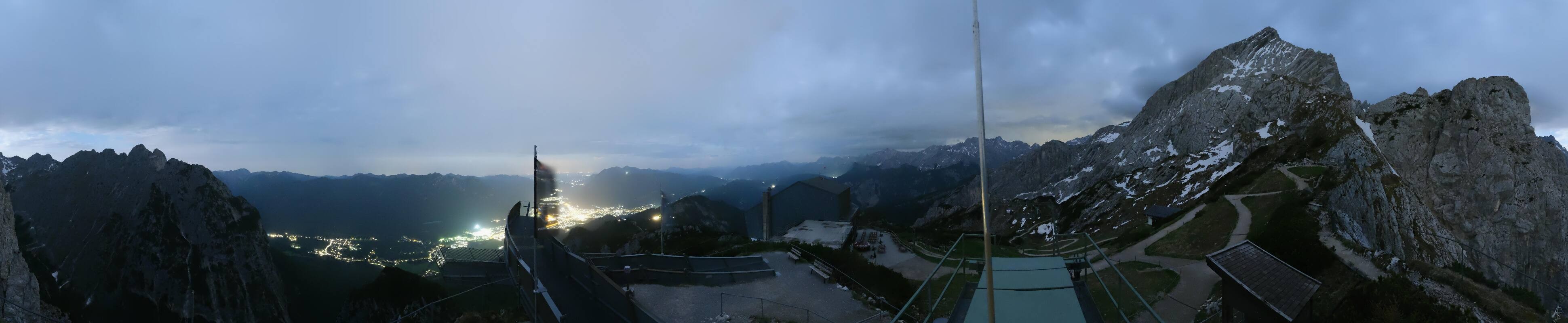 Archiv Foto Webcam Garmisch: Ausblick am Osterfelderkopf