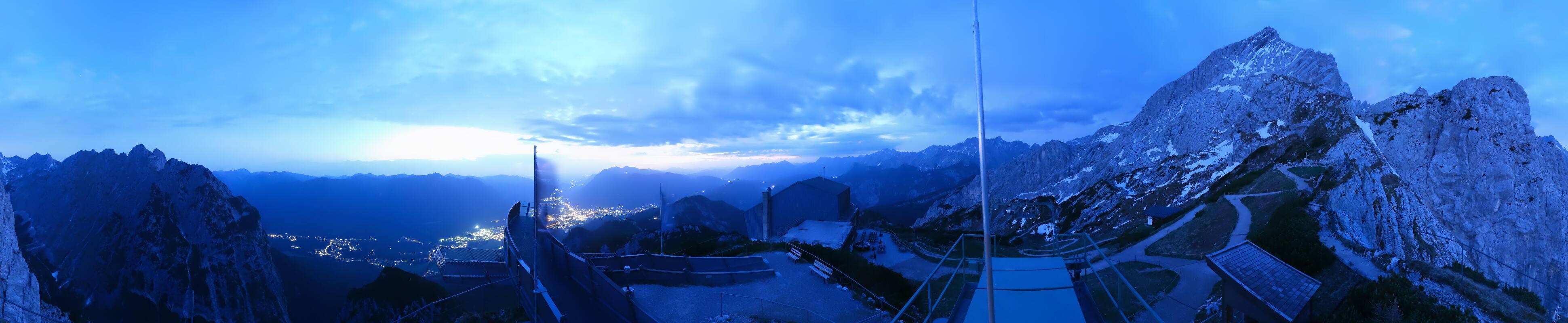 Archiv Foto Webcam Garmisch: Ausblick am Osterfelderkopf