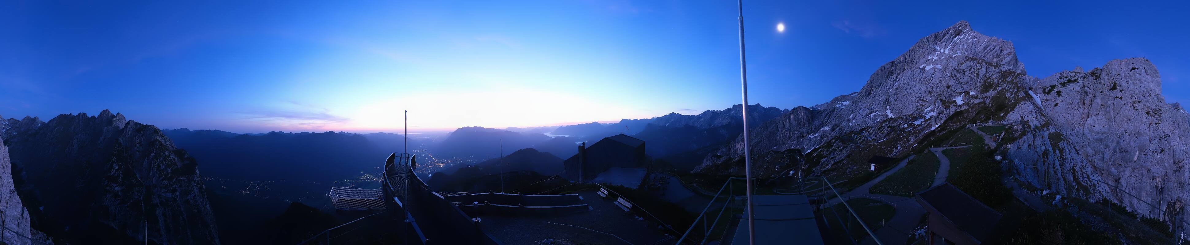 Archiv Foto Webcam Garmisch: Ausblick am Osterfelderkopf