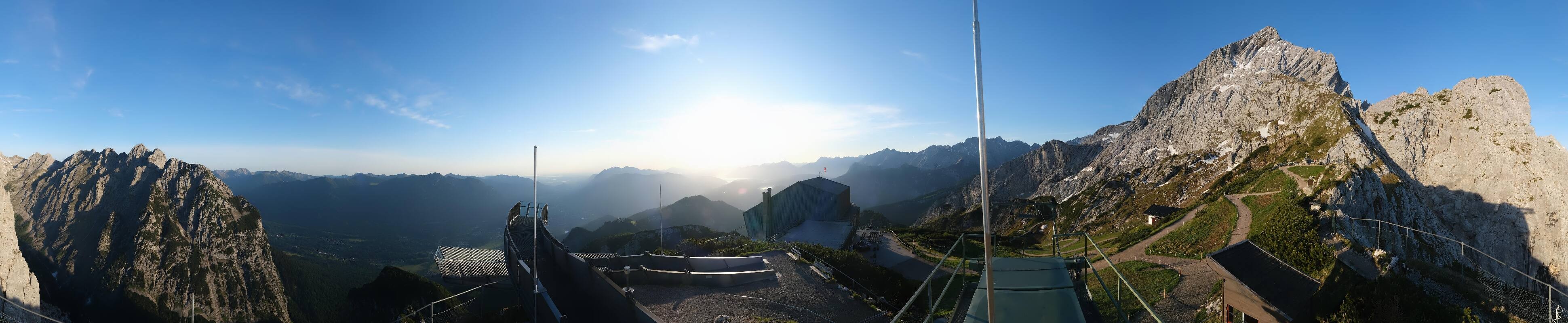 Archiv Foto Webcam Garmisch: Ausblick am Osterfelderkopf