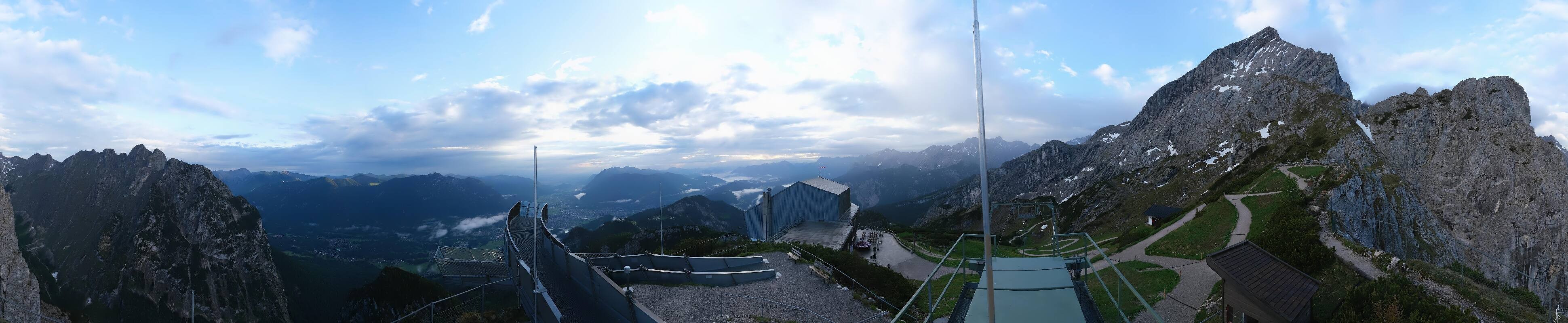 Archiv Foto Webcam Garmisch: Ausblick am Osterfelderkopf