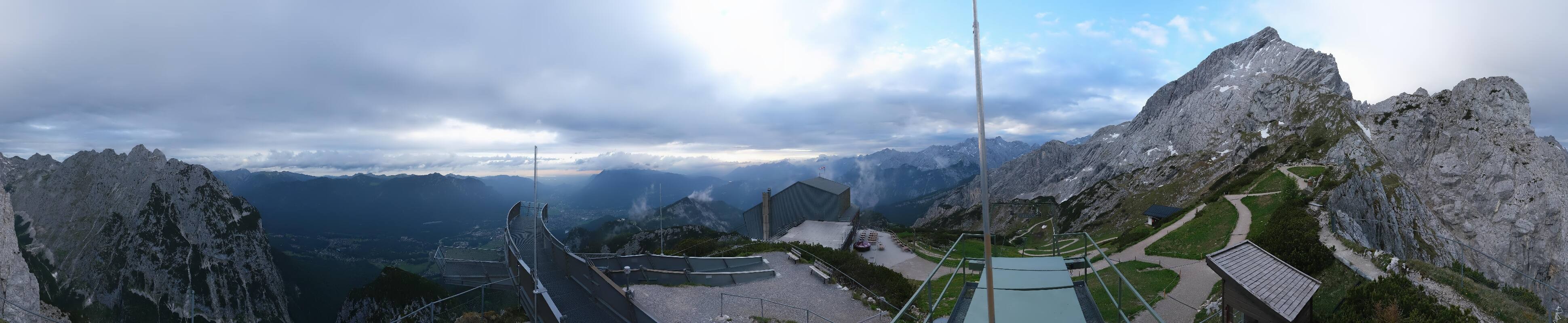 Archiv Foto Webcam Garmisch: Ausblick am Osterfelderkopf