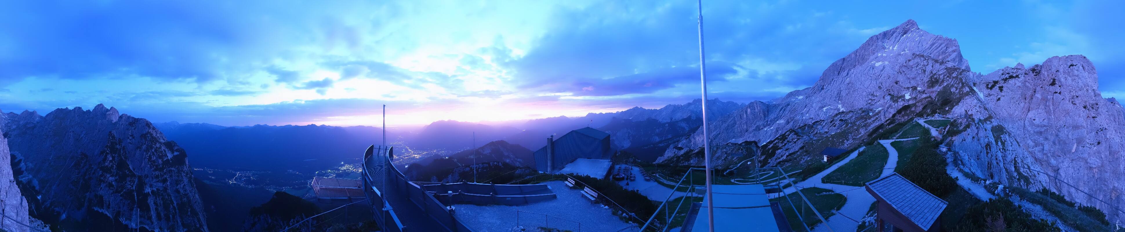 Archiv Foto Webcam Garmisch: Ausblick am Osterfelderkopf