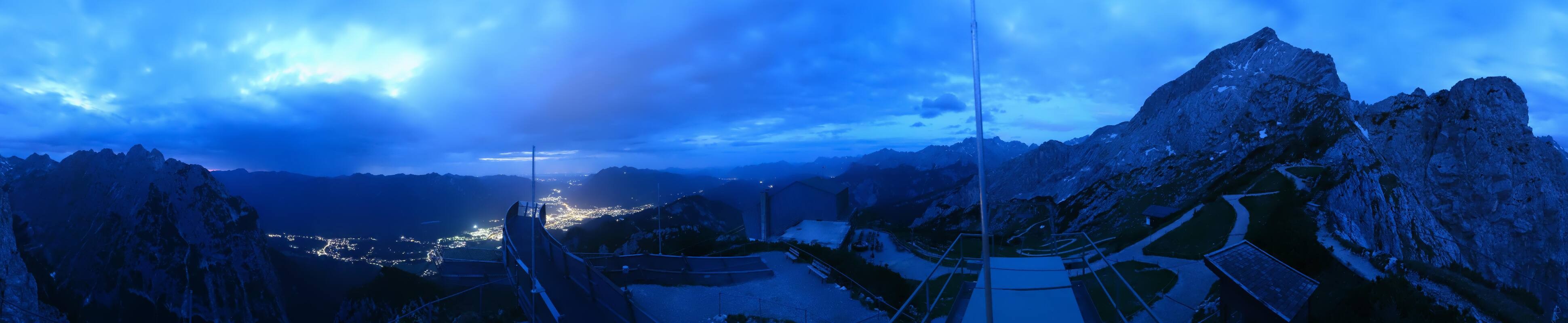 Archiv Foto Webcam Garmisch: Ausblick am Osterfelderkopf