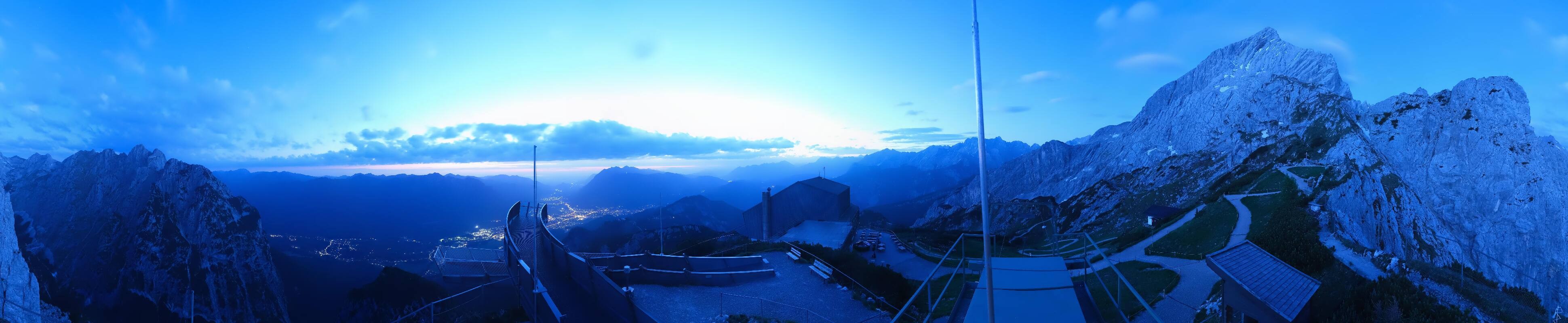 Archiv Foto Webcam Garmisch: Ausblick am Osterfelderkopf