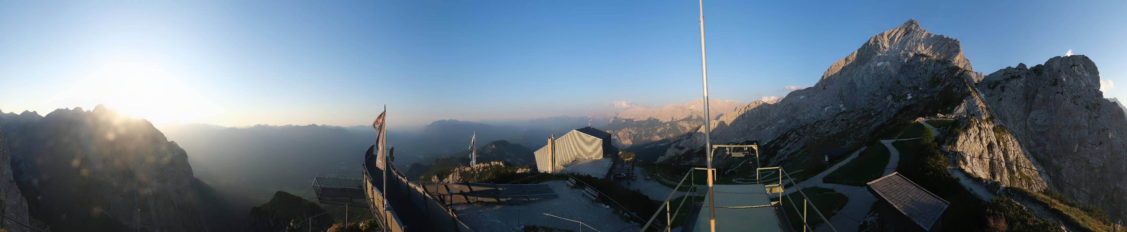 Archiv Foto Webcam Garmisch: Ausblick am Osterfelderkopf