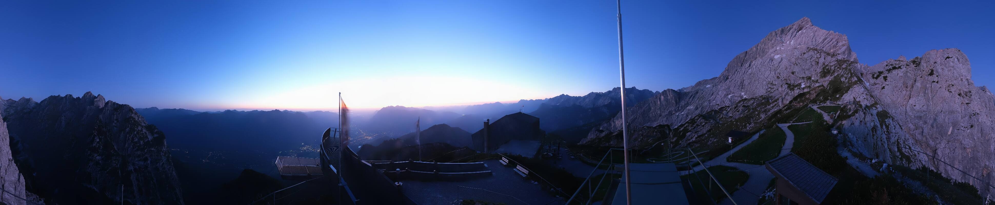 Archiv Foto Webcam Garmisch: Ausblick am Osterfelderkopf