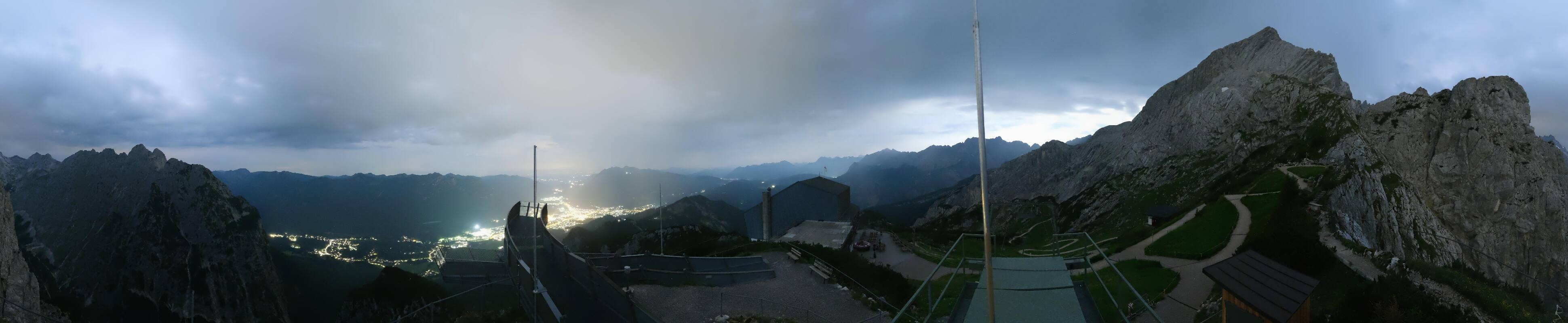 Archiv Foto Webcam Garmisch: Ausblick am Osterfelderkopf