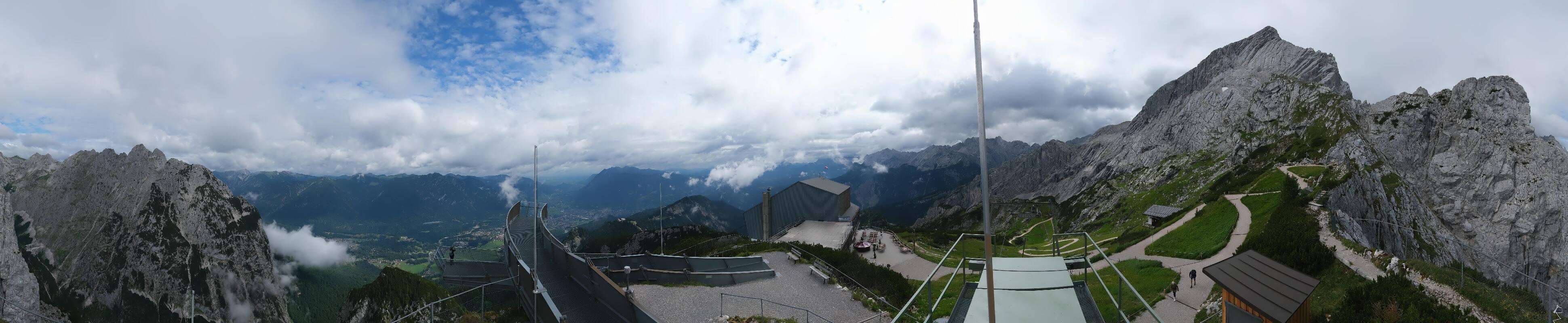 Archiv Foto Webcam Garmisch: Ausblick am Osterfelderkopf
