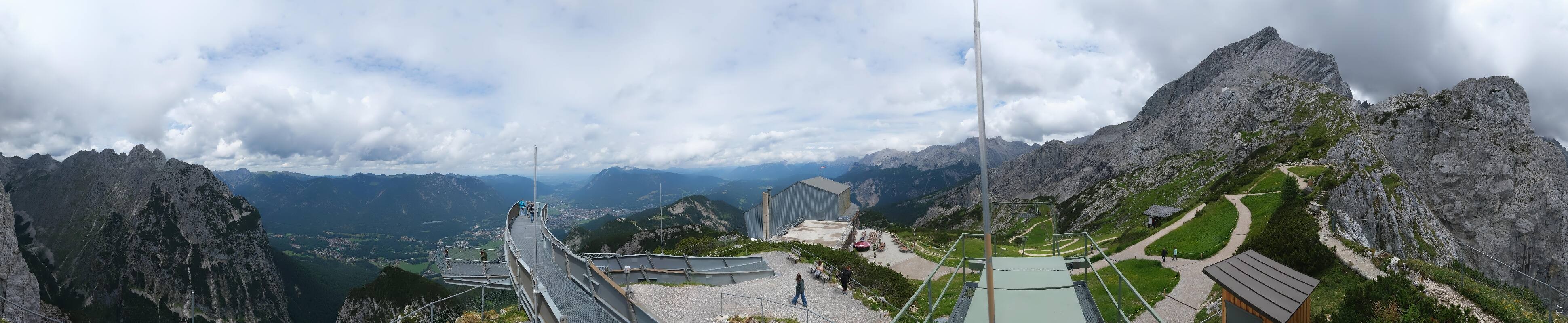 Archiv Foto Webcam Garmisch: Ausblick am Osterfelderkopf