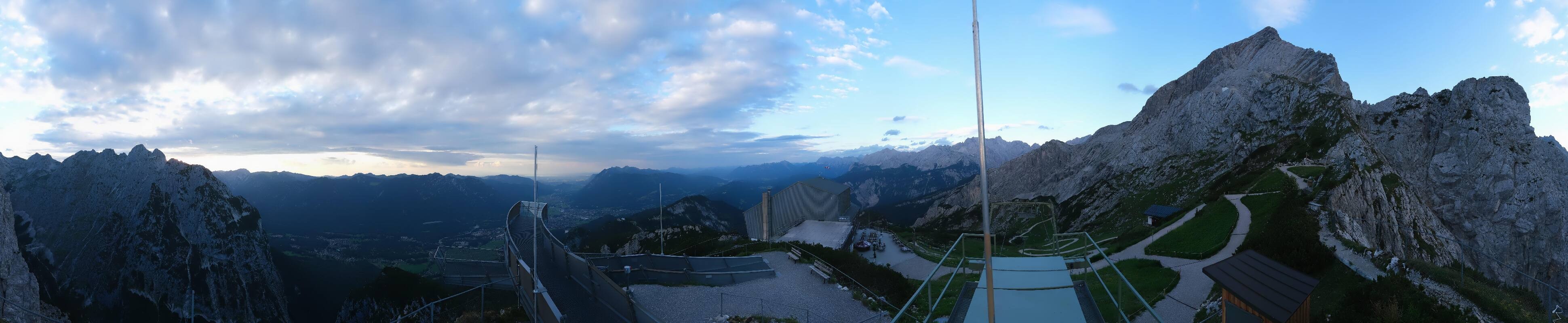 Archiv Foto Webcam Garmisch: Ausblick am Osterfelderkopf