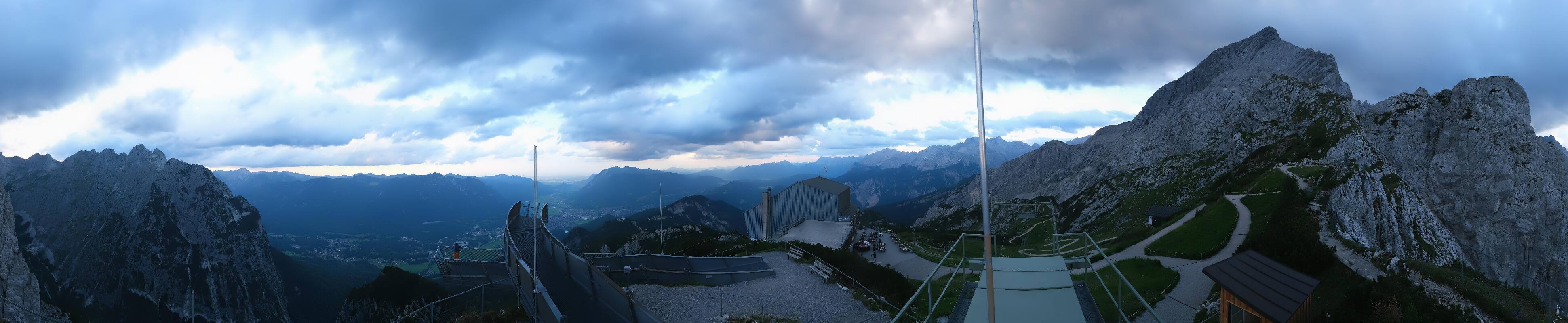 Archiv Foto Webcam Garmisch: Ausblick am Osterfelderkopf