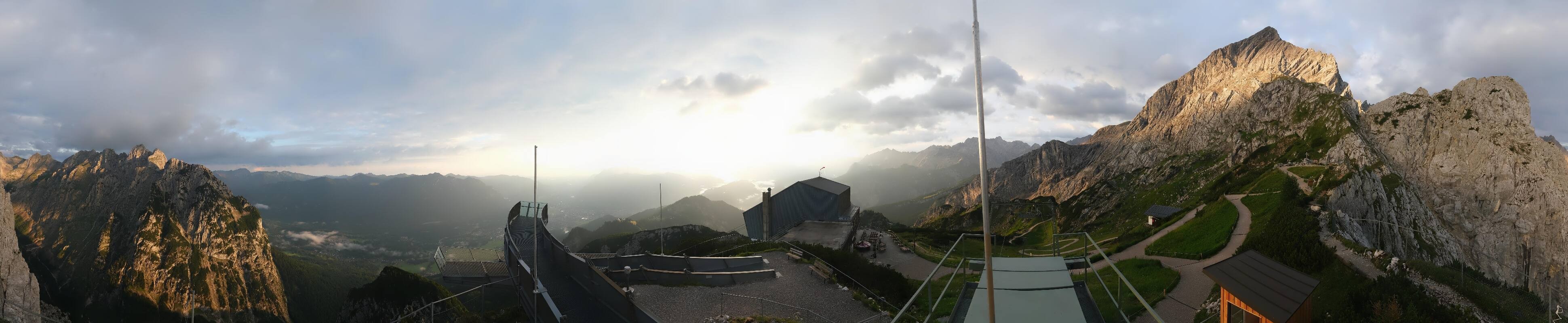 Archiv Foto Webcam Garmisch: Ausblick am Osterfelderkopf