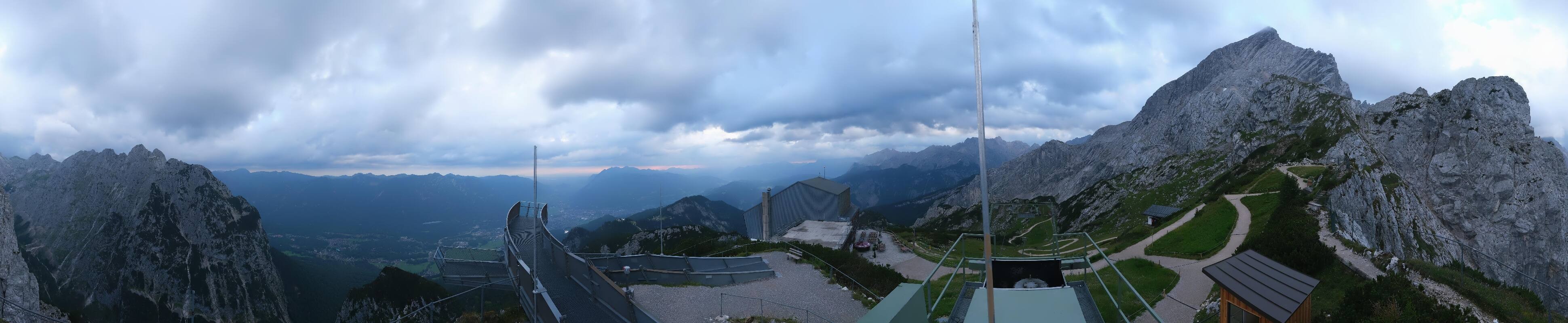 Archiv Foto Webcam Garmisch: Ausblick am Osterfelderkopf