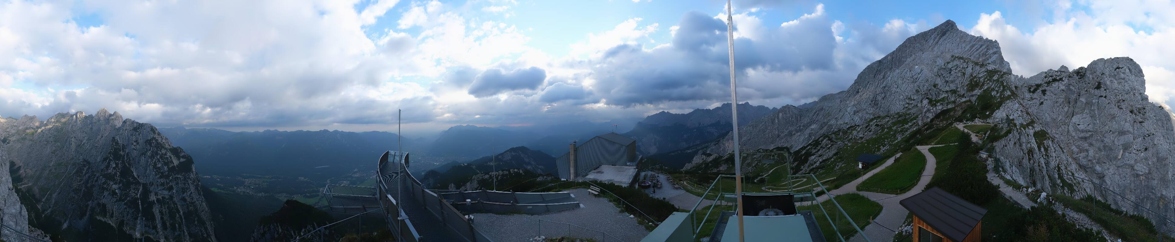 Archiv Foto Webcam Garmisch: Ausblick am Osterfelderkopf