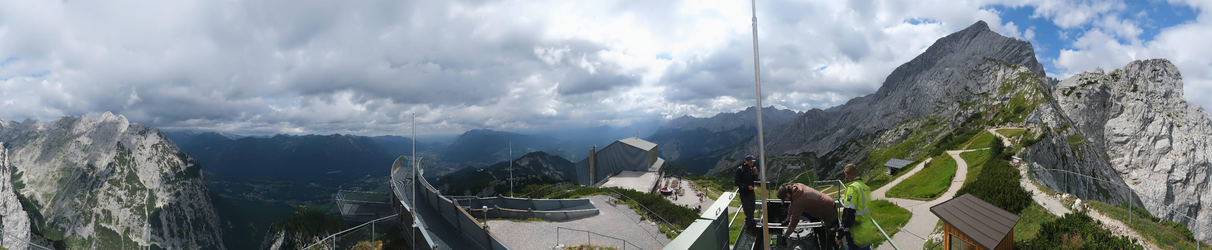 Archiv Foto Webcam Garmisch: Ausblick am Osterfelderkopf