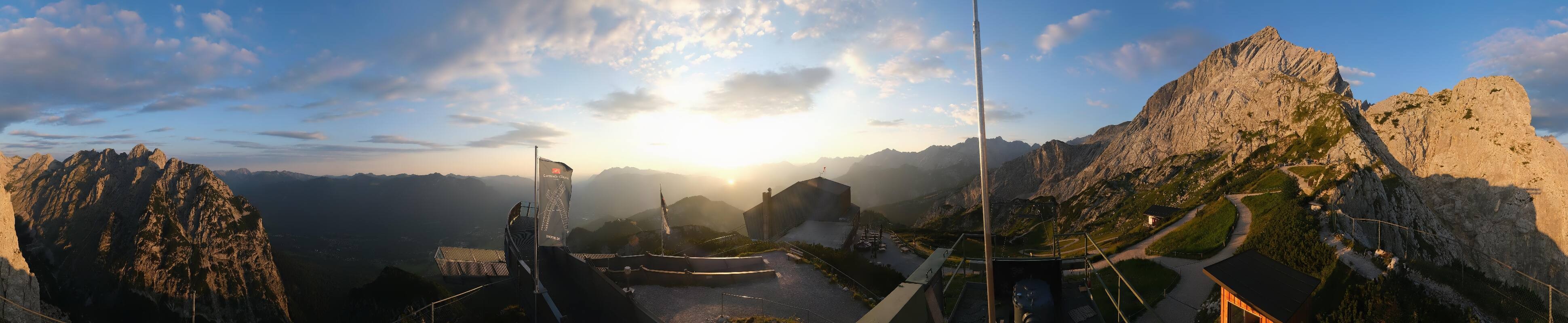 Archiv Foto Webcam Garmisch: Ausblick am Osterfelderkopf
