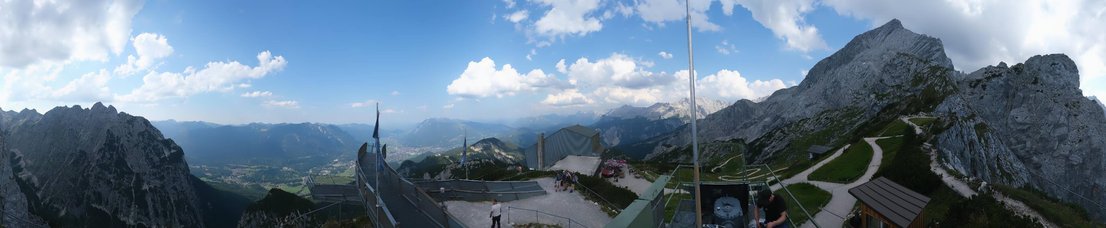 Archiv Foto Webcam Garmisch: Ausblick am Osterfelderkopf