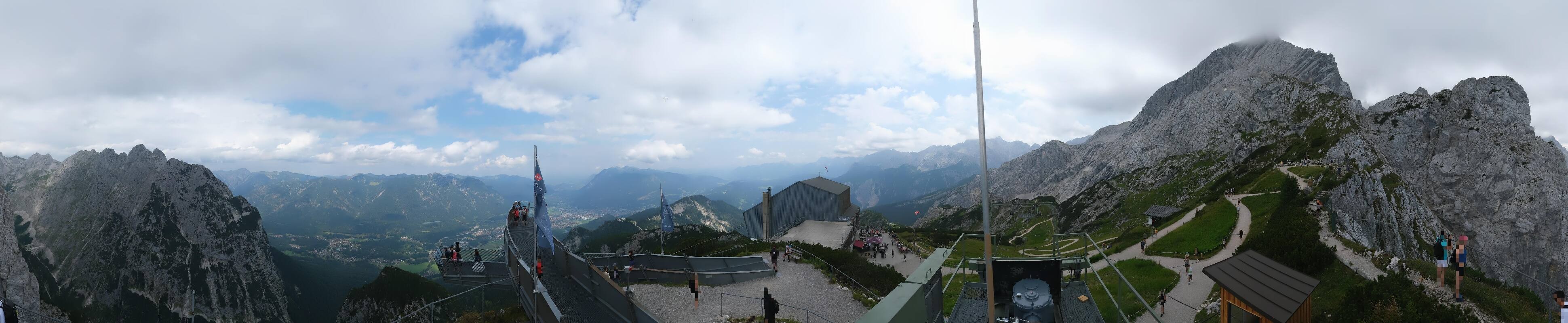 Archiv Foto Webcam Garmisch: Ausblick am Osterfelderkopf