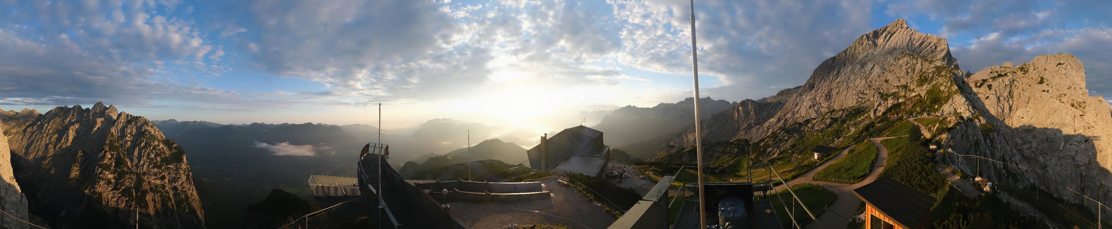 Archiv Foto Webcam Garmisch: Ausblick am Osterfelderkopf