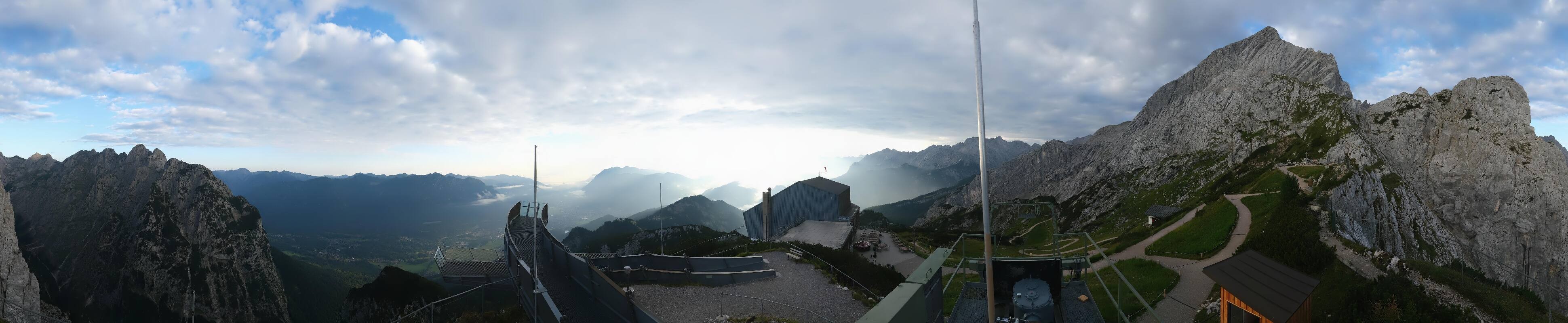 Archiv Foto Webcam Garmisch: Ausblick am Osterfelderkopf