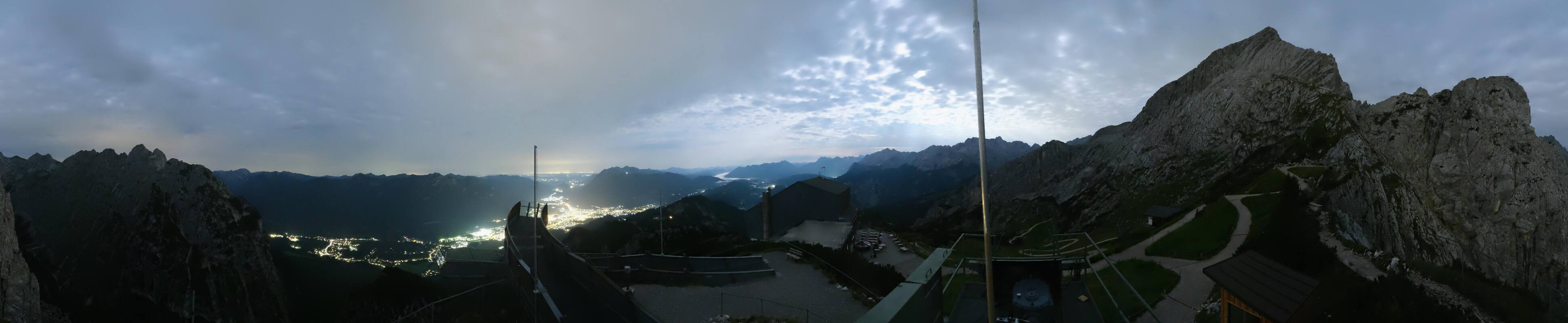 Archiv Foto Webcam Garmisch: Ausblick am Osterfelderkopf