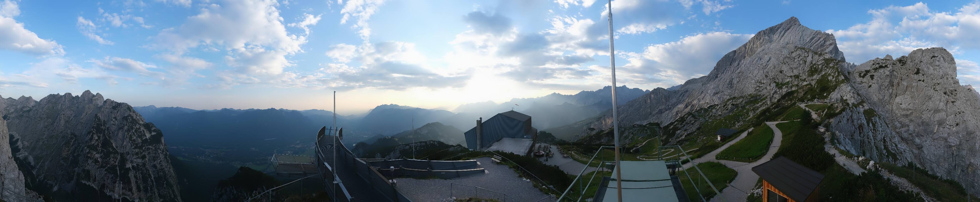 Archiv Foto Webcam Garmisch: Ausblick am Osterfelderkopf