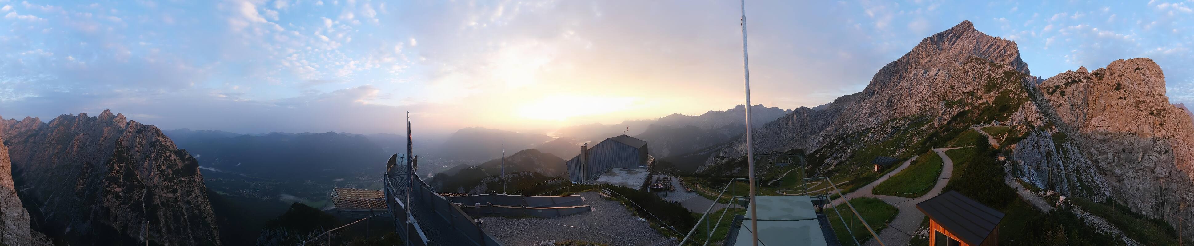 Archiv Foto Webcam Garmisch: Ausblick am Osterfelderkopf