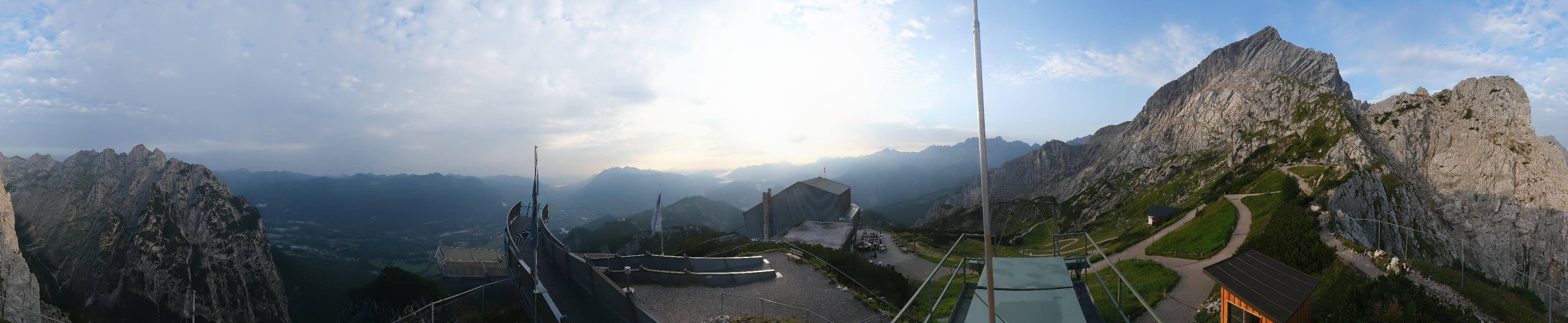 Archiv Foto Webcam Garmisch: Ausblick am Osterfelderkopf