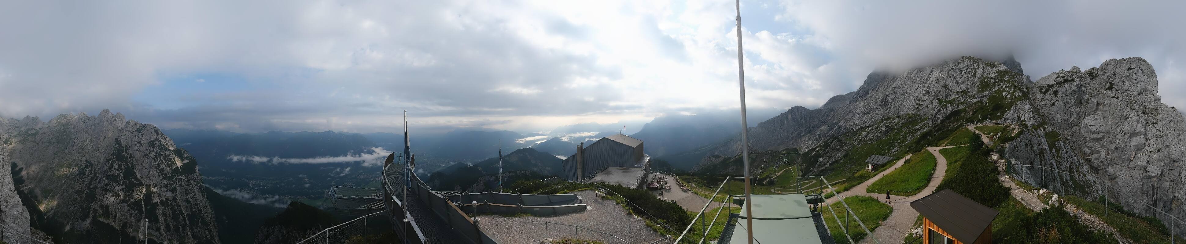 Archiv Foto Webcam Garmisch: Ausblick am Osterfelderkopf