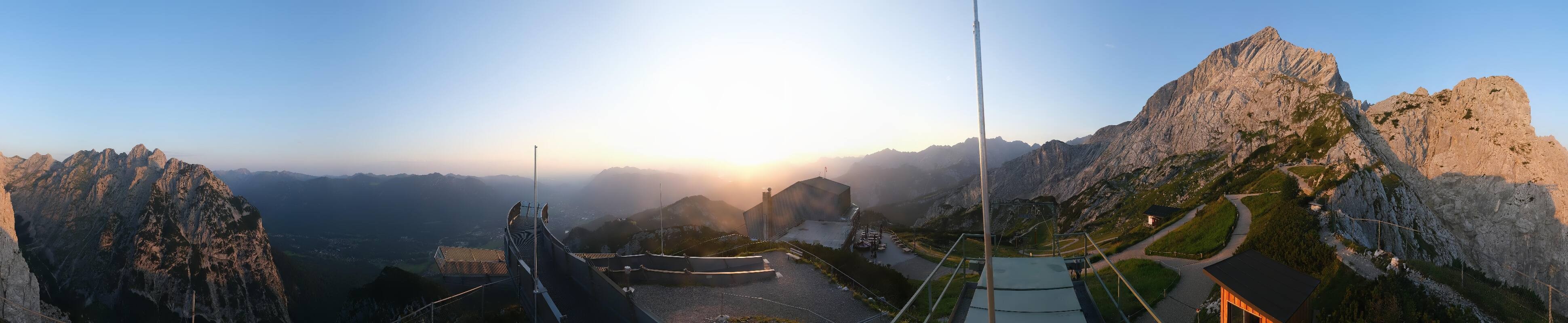 Archiv Foto Webcam Garmisch: Ausblick am Osterfelderkopf