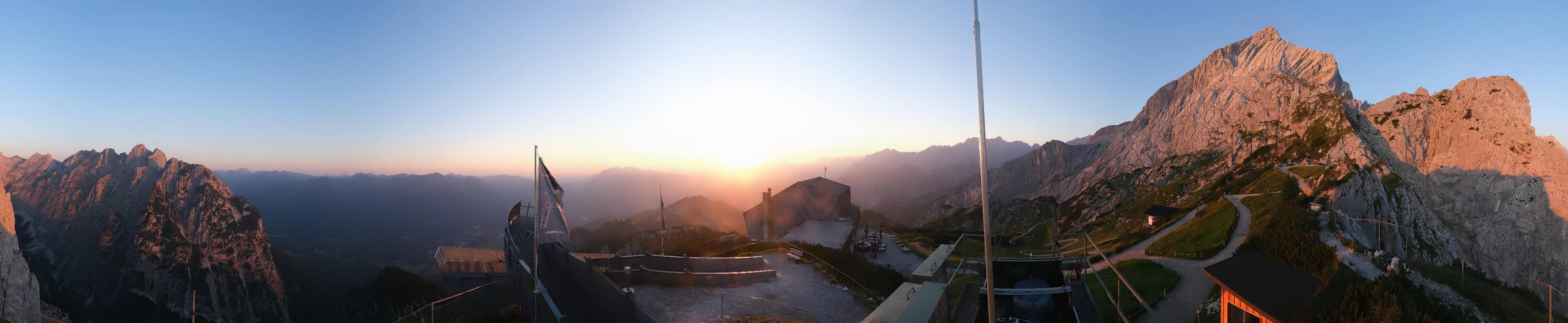 Archiv Foto Webcam Garmisch: Ausblick am Osterfelderkopf