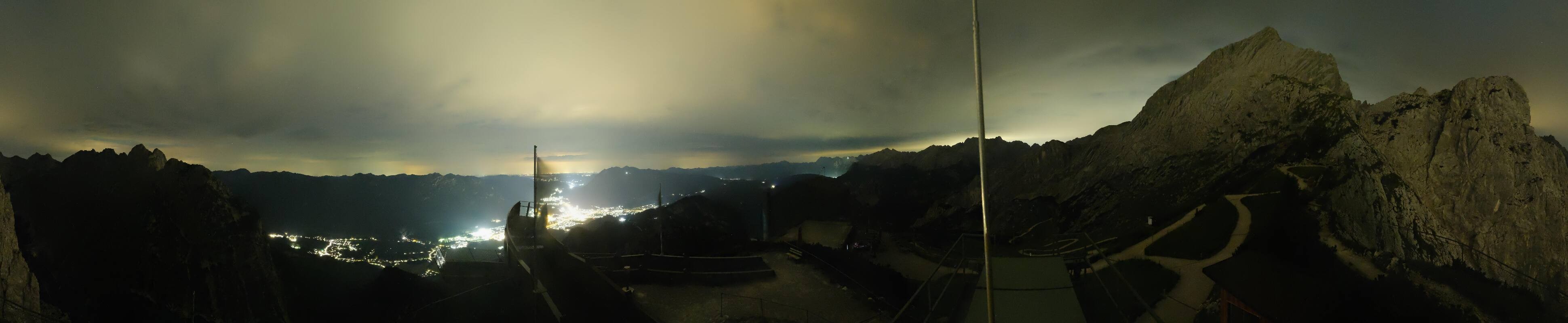 Archiv Foto Webcam Garmisch: Ausblick am Osterfelderkopf