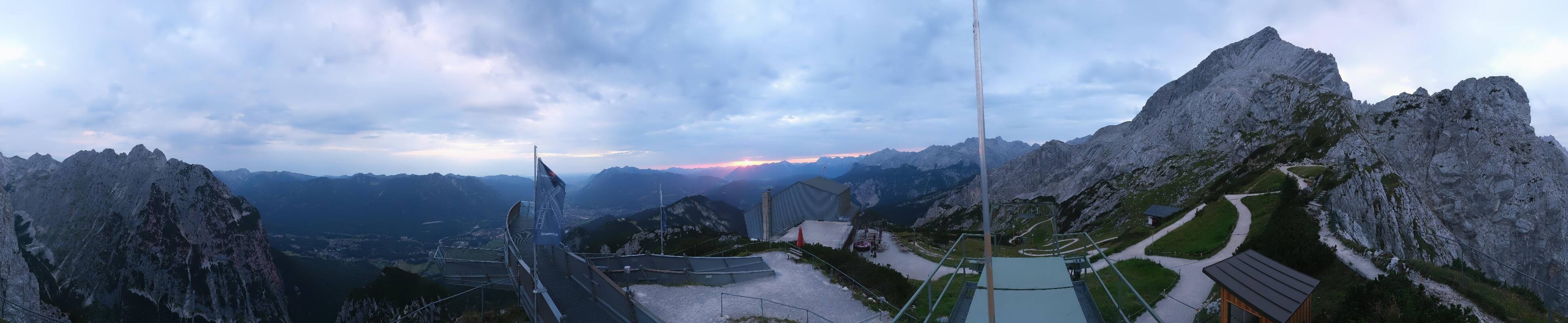 Archiv Foto Webcam Garmisch: Ausblick am Osterfelderkopf