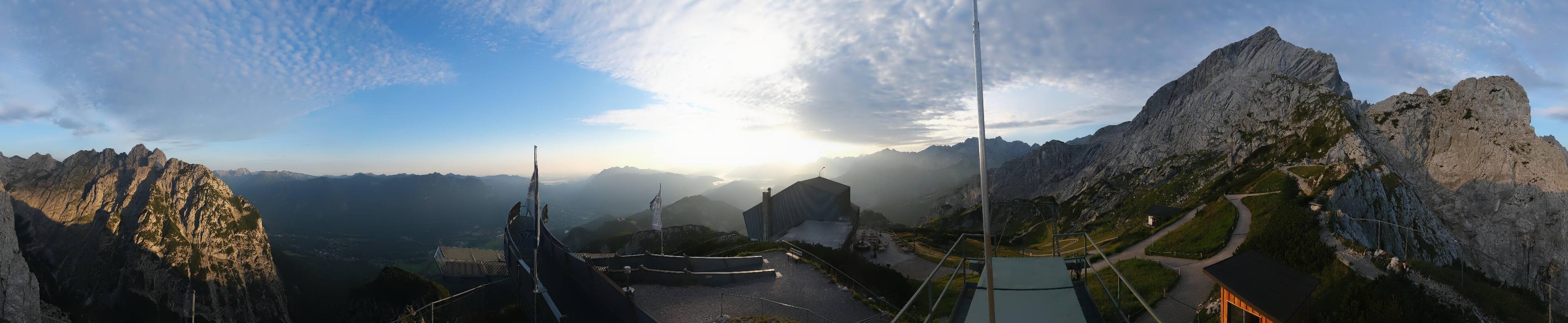 Archiv Foto Webcam Garmisch: Ausblick am Osterfelderkopf