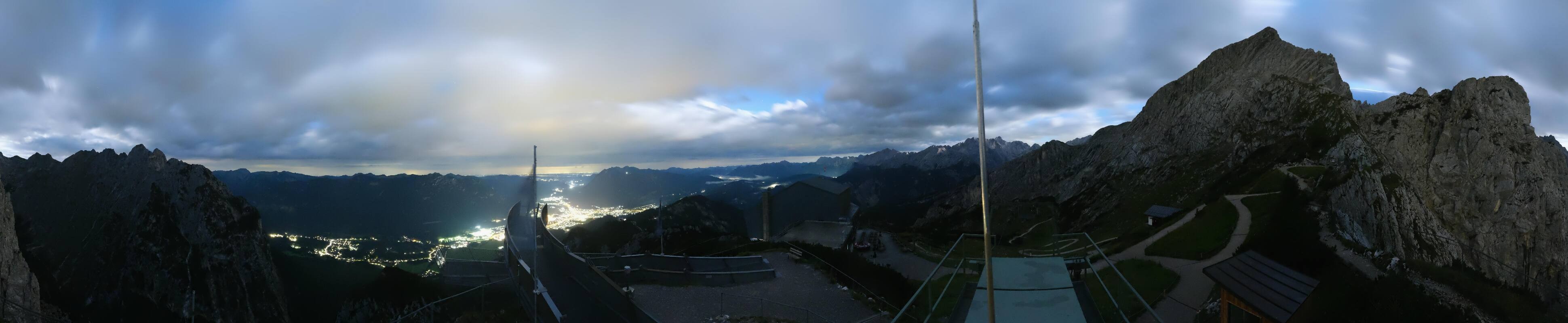 Archiv Foto Webcam Garmisch: Ausblick am Osterfelderkopf