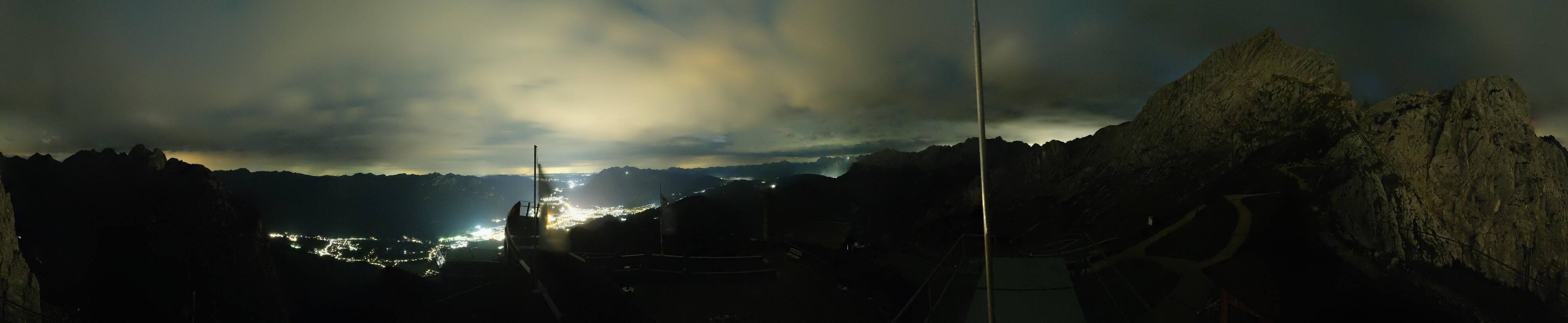 Archiv Foto Webcam Garmisch: Ausblick am Osterfelderkopf