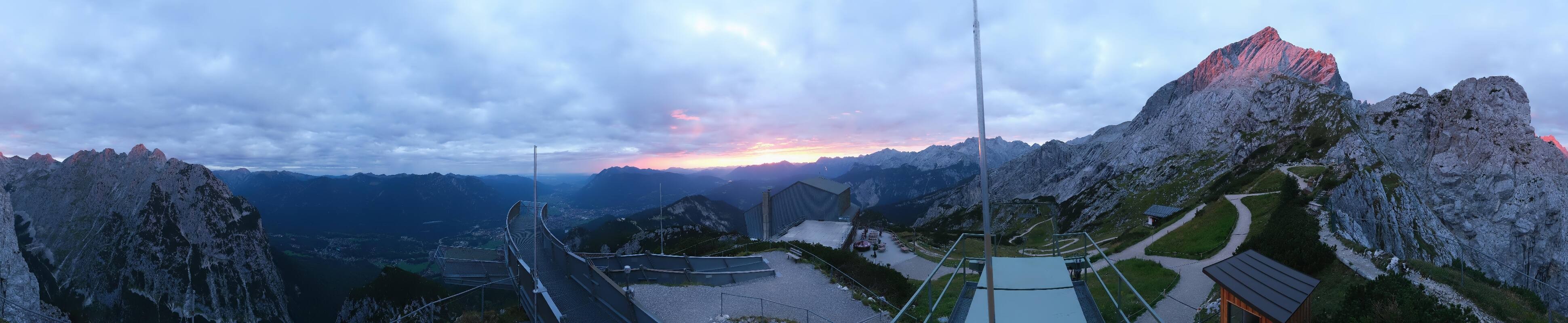 Archiv Foto Webcam Garmisch: Ausblick am Osterfelderkopf