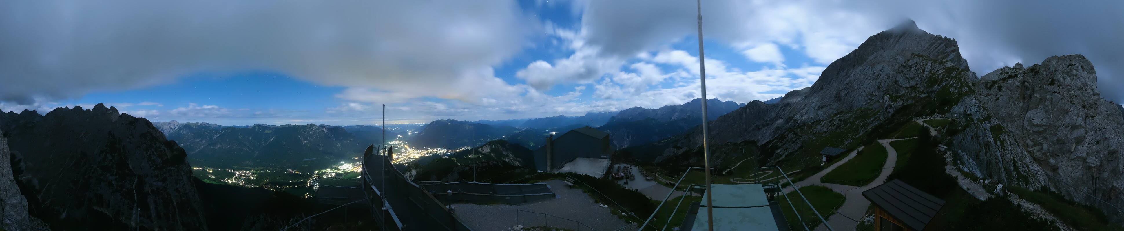 Archiv Foto Webcam Garmisch: Ausblick am Osterfelderkopf