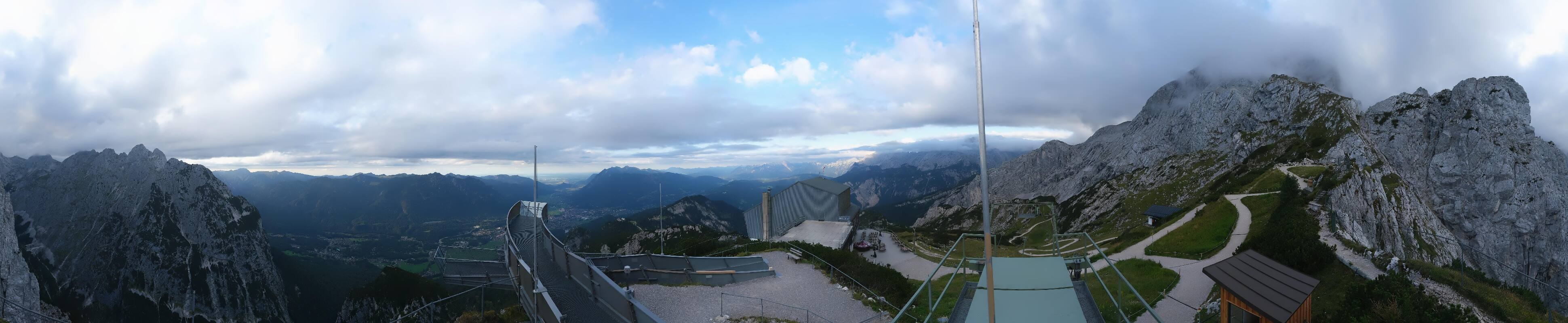 Archiv Foto Webcam Garmisch: Ausblick am Osterfelderkopf