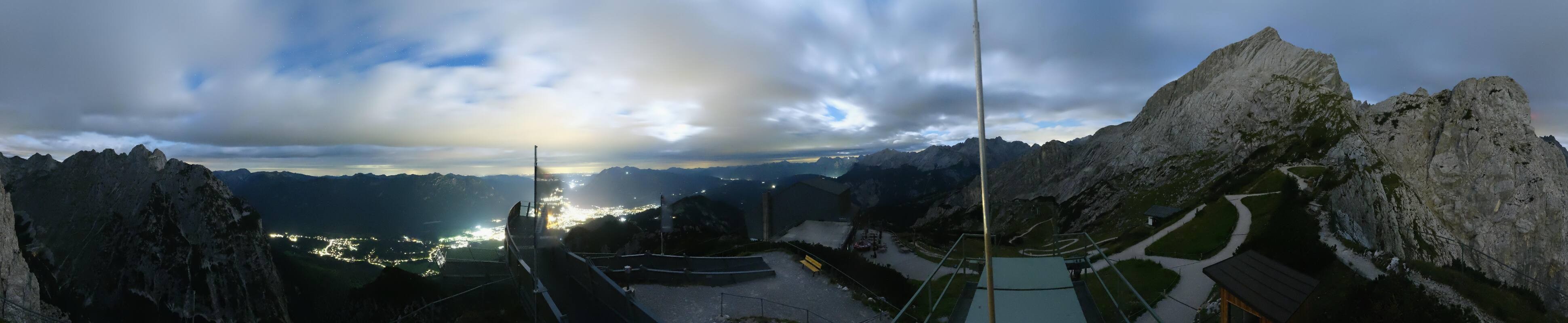 Archiv Foto Webcam Garmisch: Ausblick am Osterfelderkopf