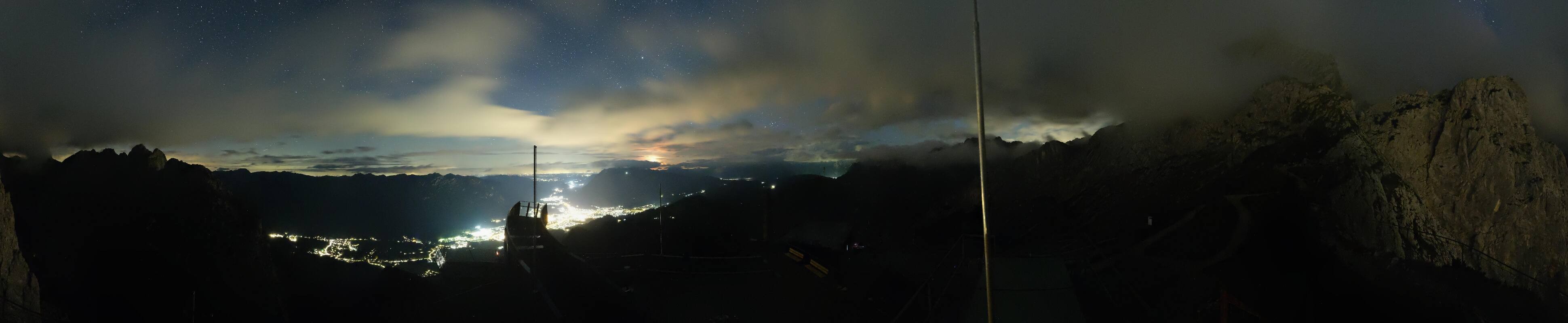 Archiv Foto Webcam Garmisch: Ausblick am Osterfelderkopf