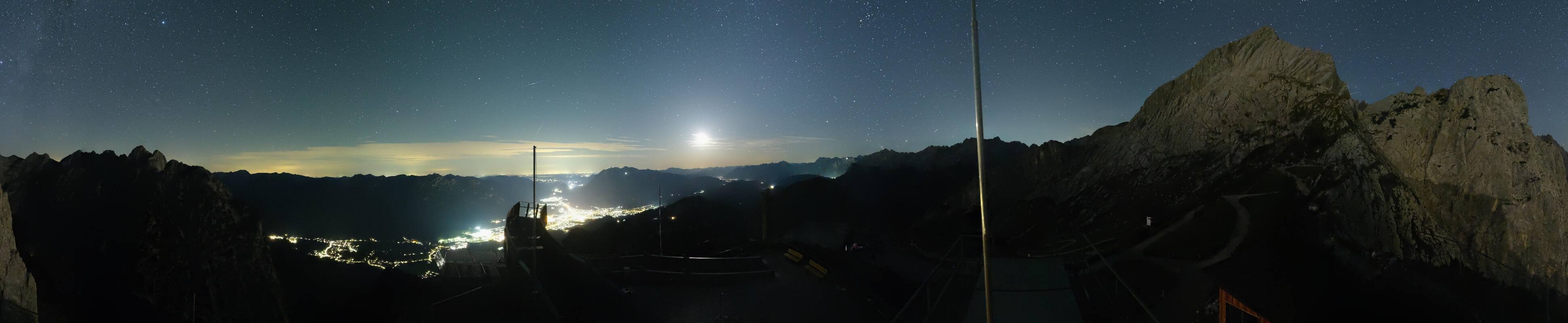 Archiv Foto Webcam Garmisch: Ausblick am Osterfelderkopf