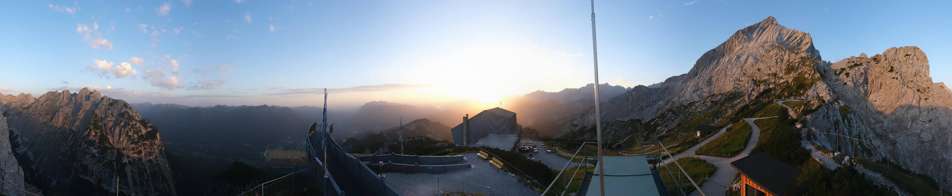 Archiv Foto Webcam Garmisch: Ausblick am Osterfelderkopf
